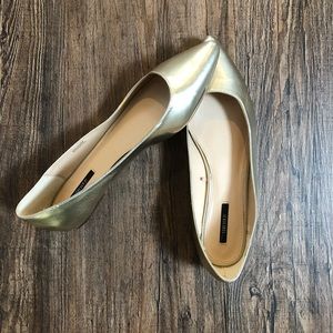 Forever 21 Women’s Gold Flats - Size 8.5